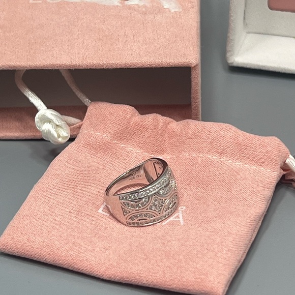 Lulea Sterling Silver & Cubic Zirconia Ring Size 6 NWOT - Picture 3 of 6
